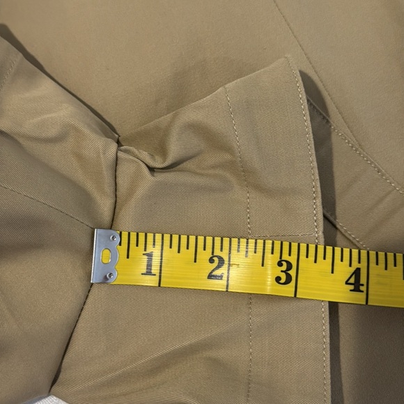 Theory Stretch Cotton Chino Shorts. Ladies 10 - Picture 14 of 15